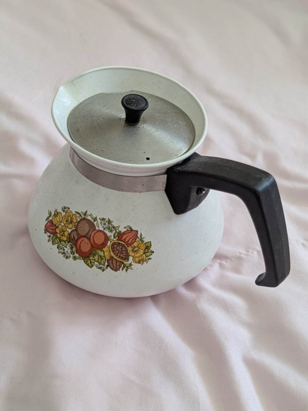 Corning Ware White Spice O' Life Teapot 900ml